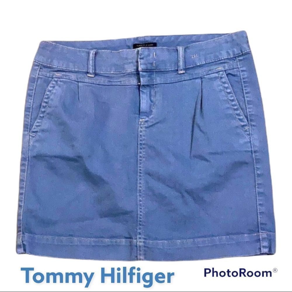 Sz 10 Tommy Hilfiger blue mini skirt. Front and back pockets. Like new.